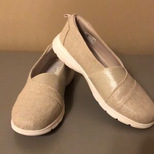 Lands End Comfort Step Slip on Shoes